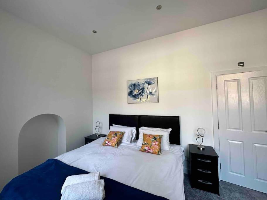 Spacious And Elegant Apartment Birmingham Exterior photo
